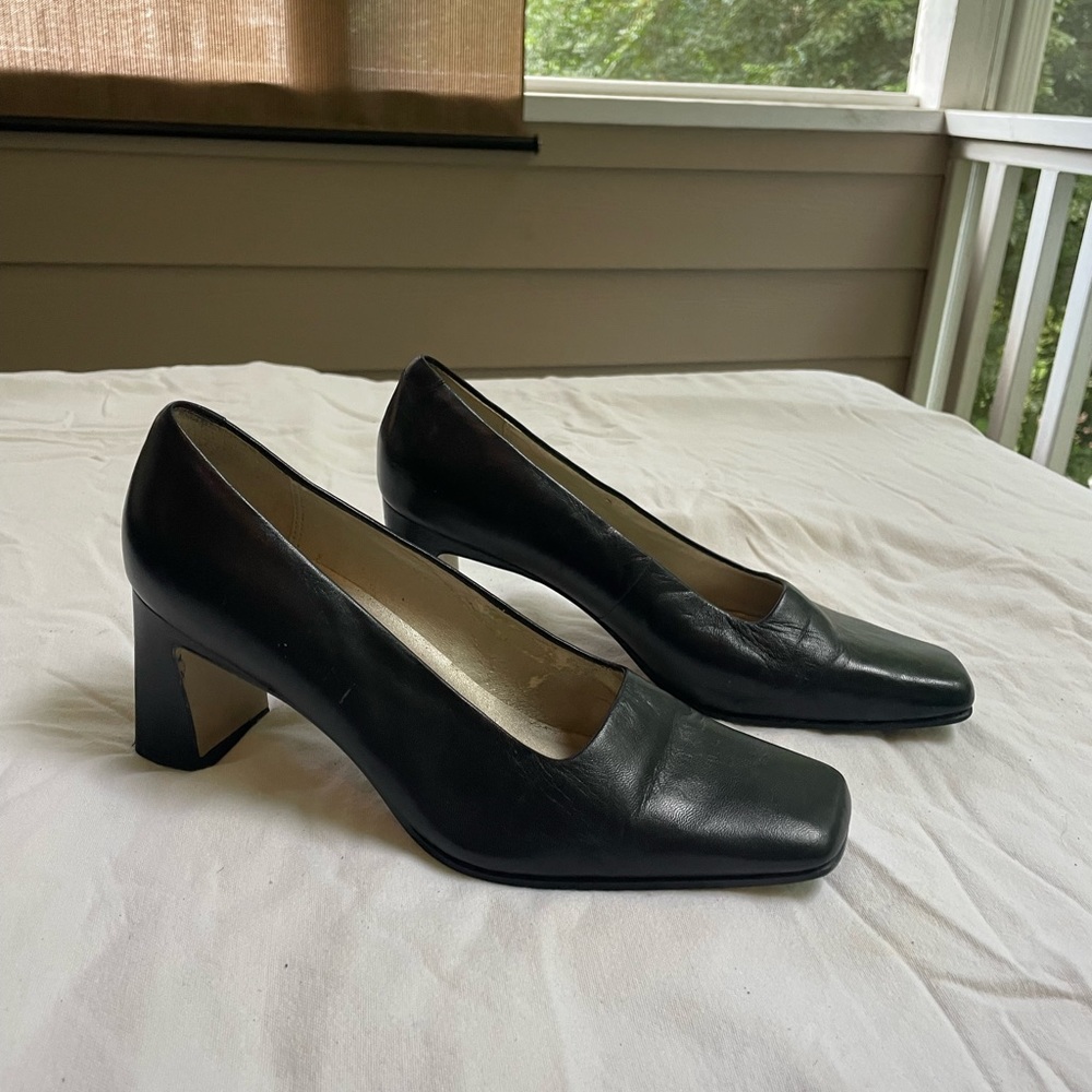 Black leather Heel